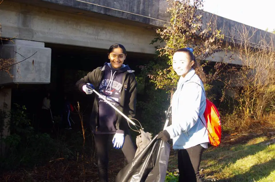 10th Annual Red River Cleanup 12