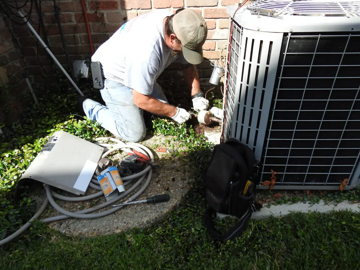Warning Signs It’s Past Time for HVAC Maintenance Warning Signs It's Past Time for HVAC Maintenance